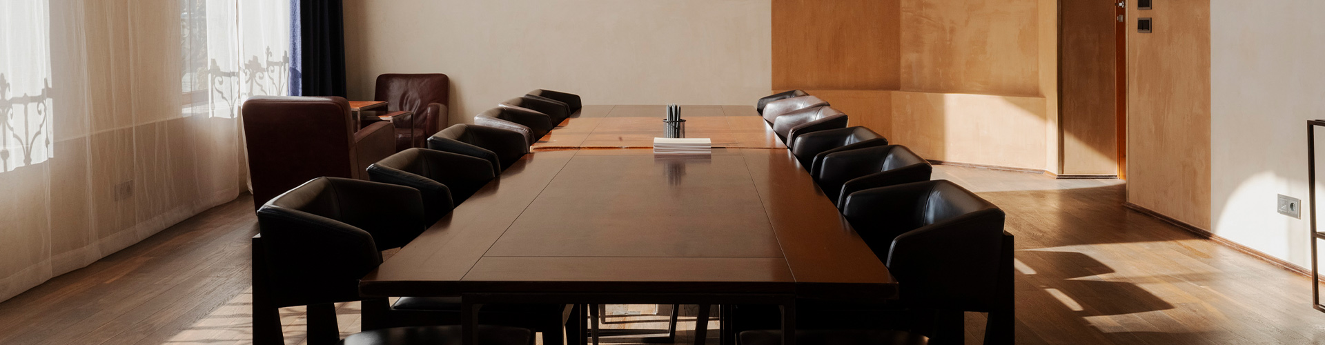 Hotel-warszawa-pieciogwiazkowy-hotel-w-centrum-warszawy-pokoje-i-apartamenty