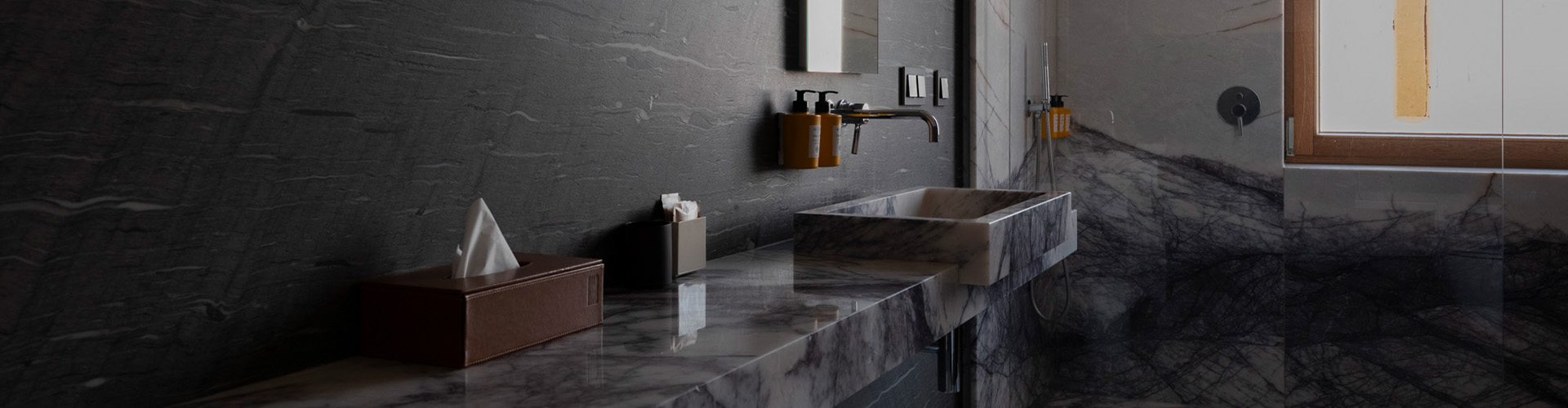 Hotel-warszawa-pieciogwiazkowy-hotel-w-centrum-warszawy-junior-suite