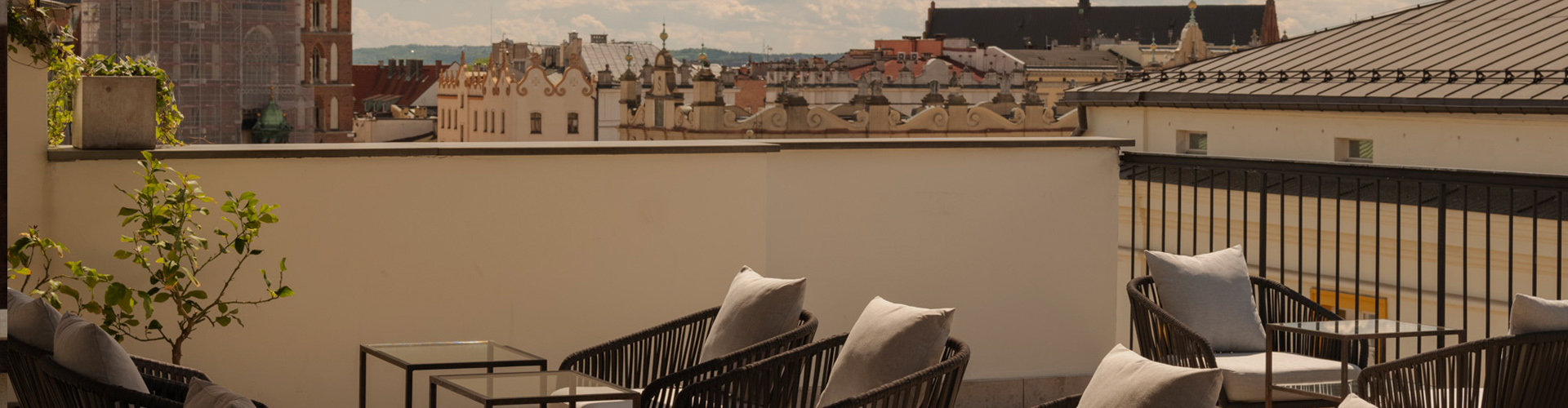 Hotel-warszawa-pieciogwiazkowy-hotel-w-centrum-warszawy