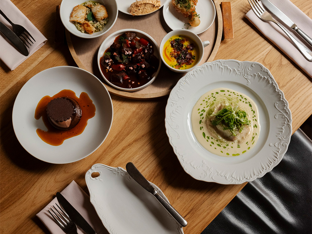 Pięciogwiazdkowy Hotel Warszawa - restauracja monopol wrocław